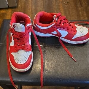 Nike Kids Red and White Low-Top Sneakers